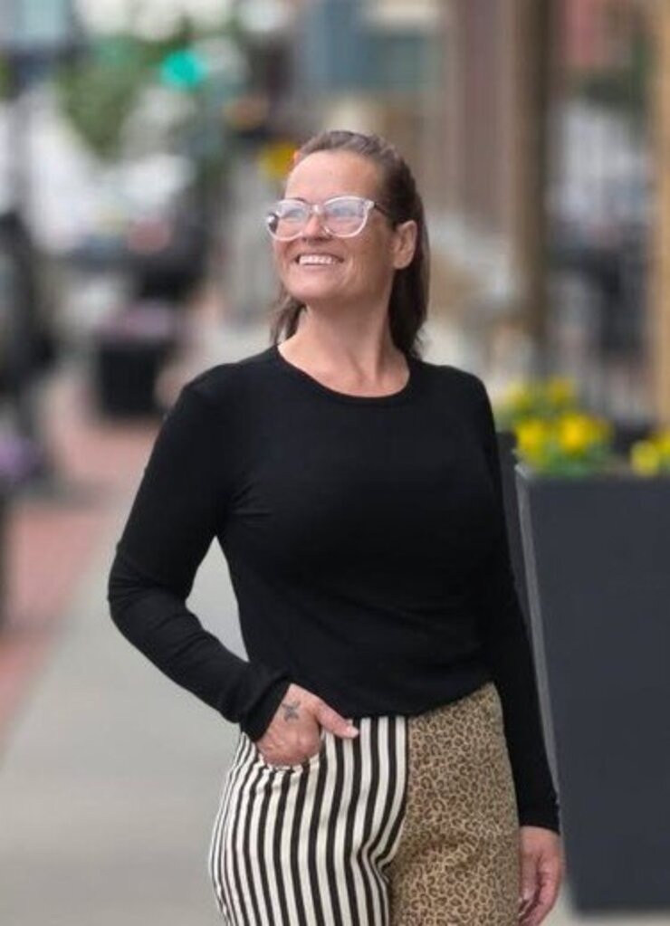 Curve Hem Ribbed Top